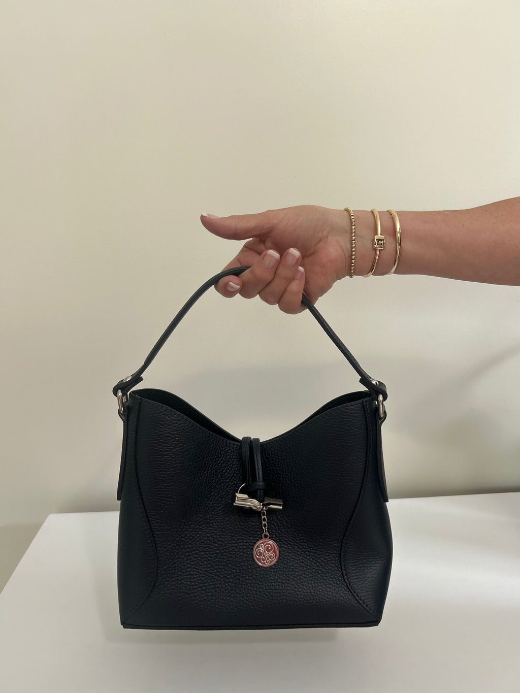 Grazia Bella Cindy Handbag in Black