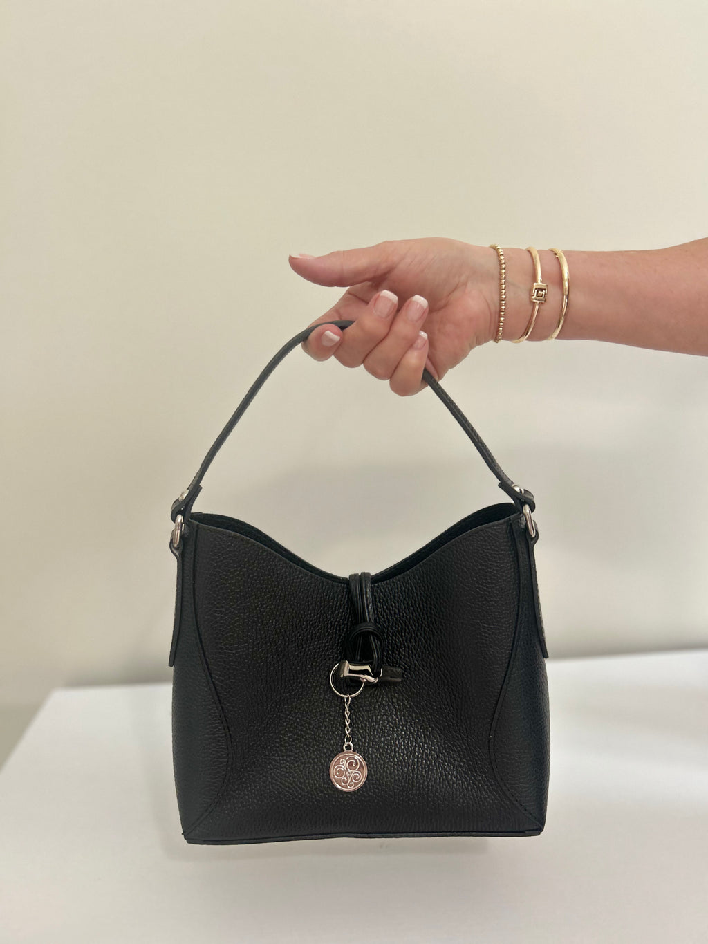 Grazia Bella Cindy Handbag in Black