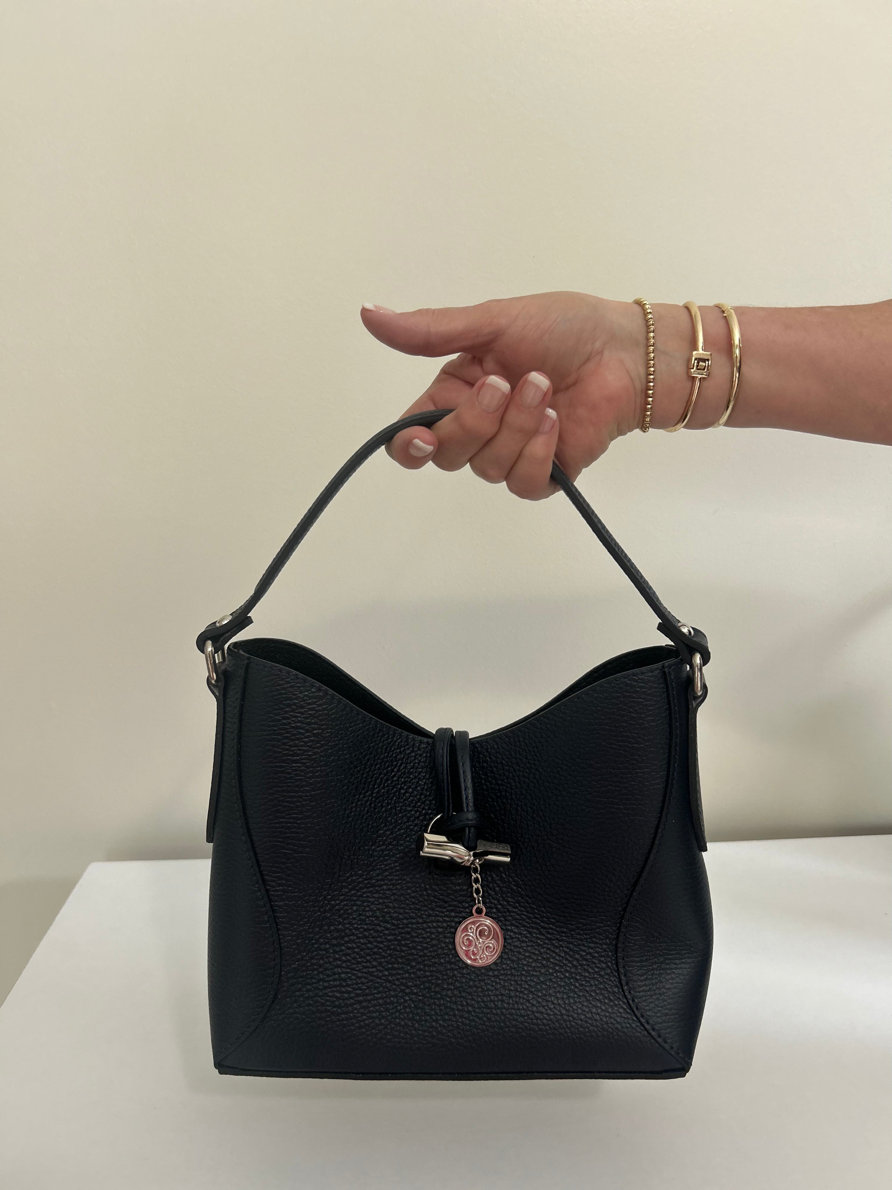 Grazia Bella Cindy Handbag in Black