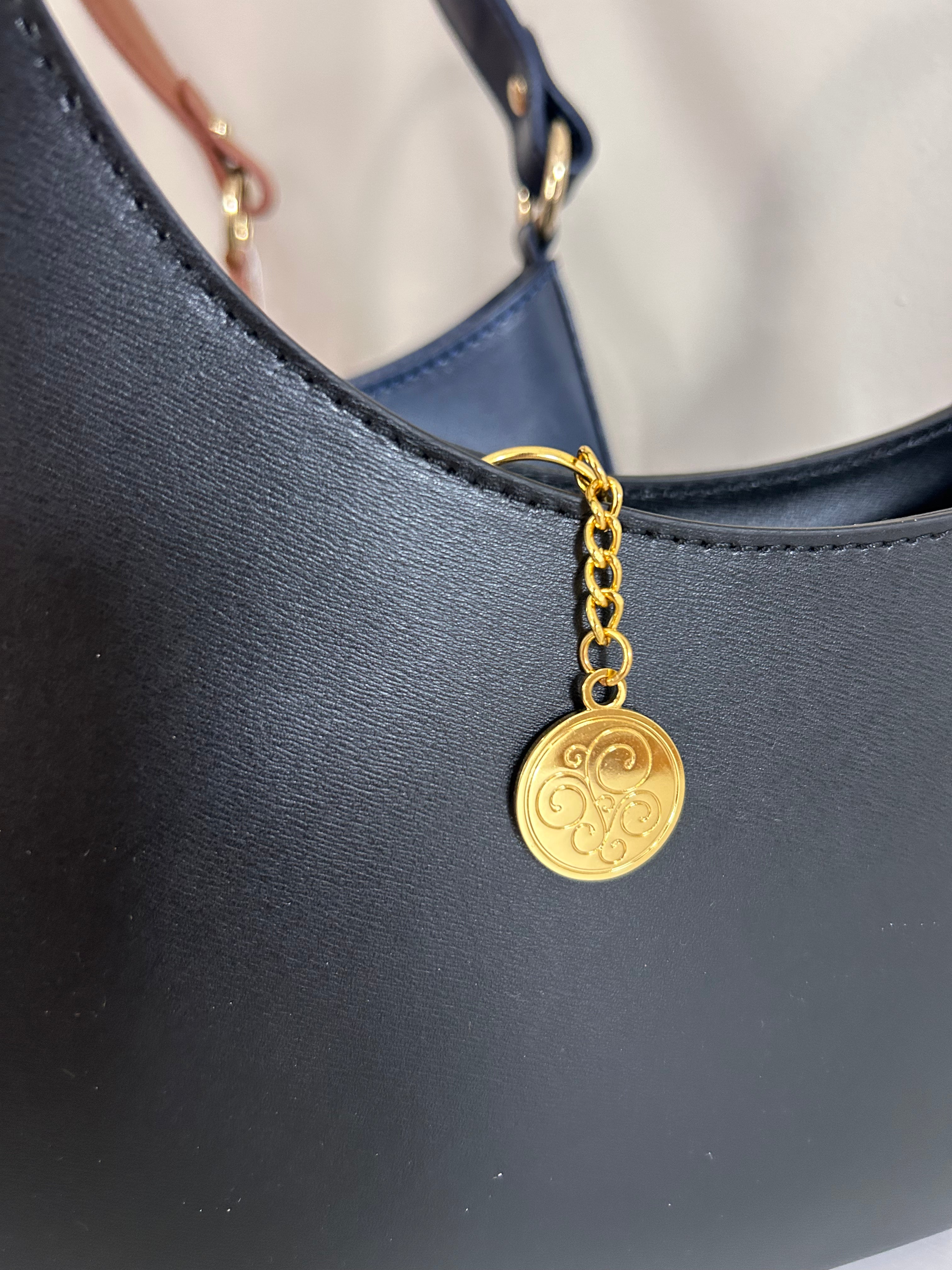 Lisa Small Shoulder Bag and Grazia Bella Logo