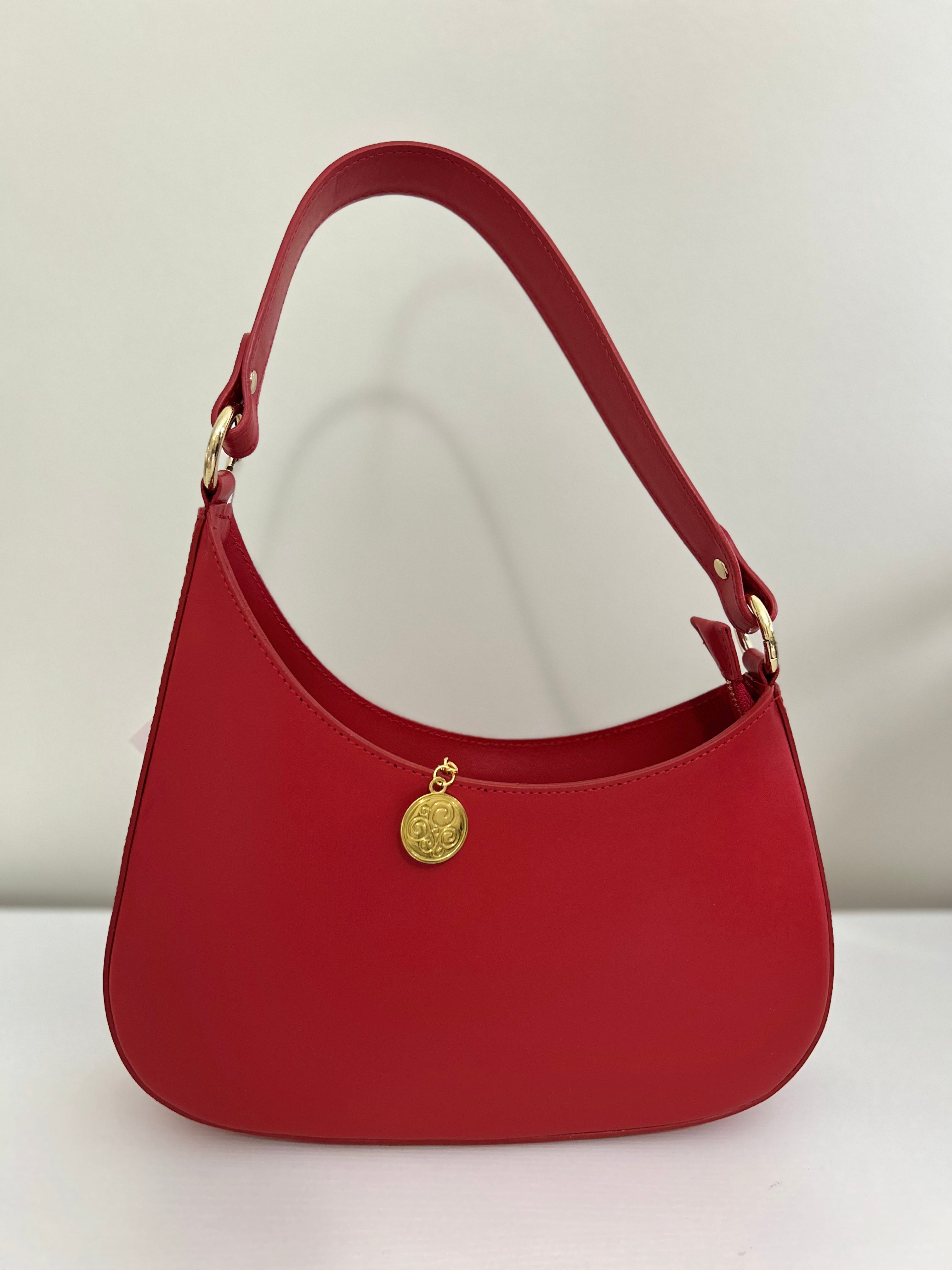 Lisa Small Shoulder Bag - Red