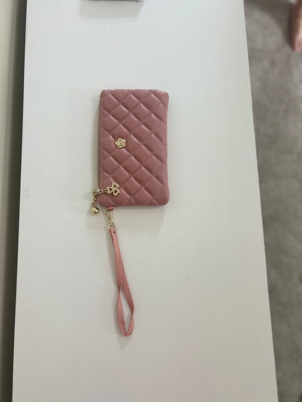 Grazia Bella Patty Wristlet in Pink