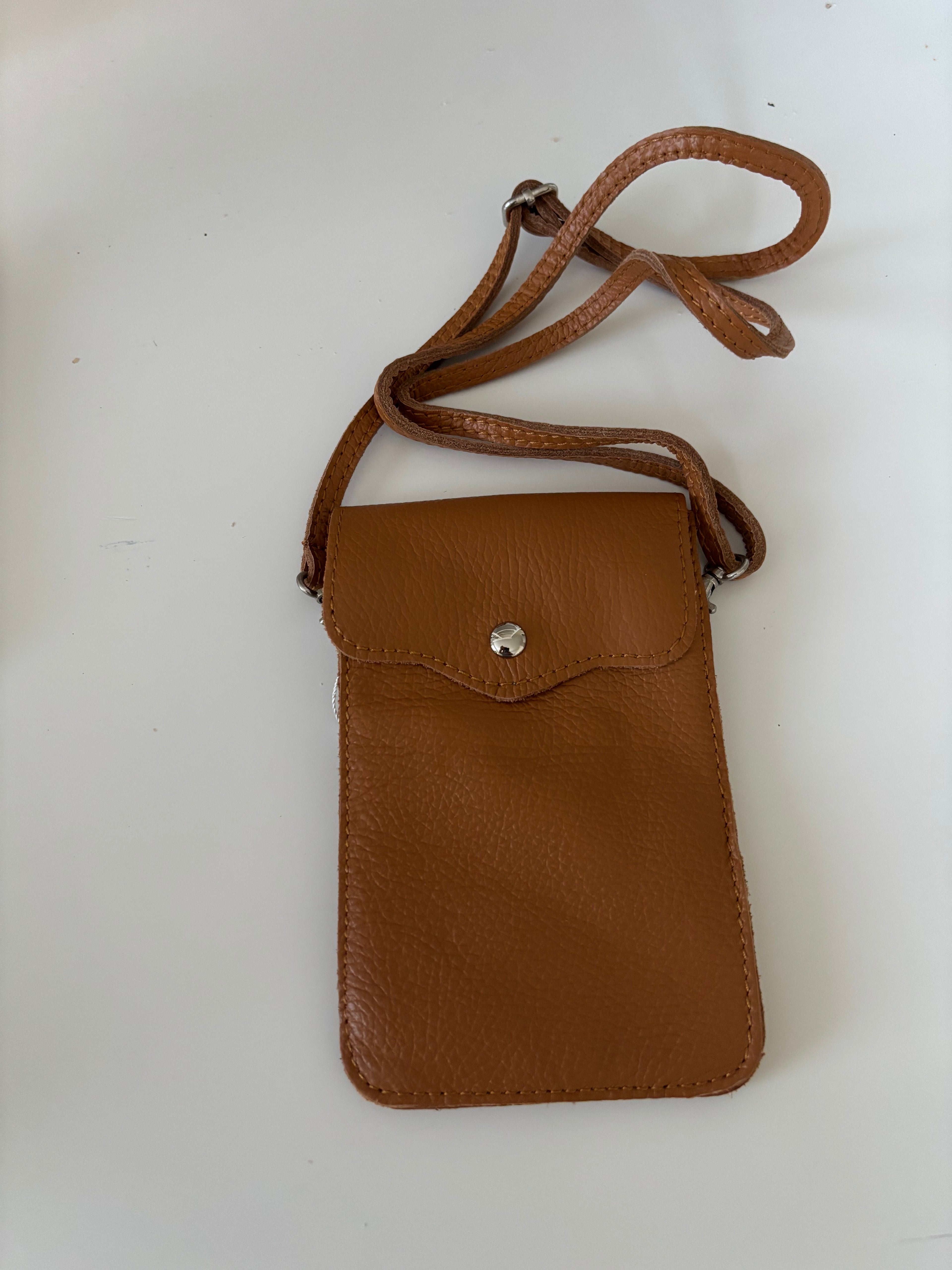 Wilma Phone Crossbody - Cognac